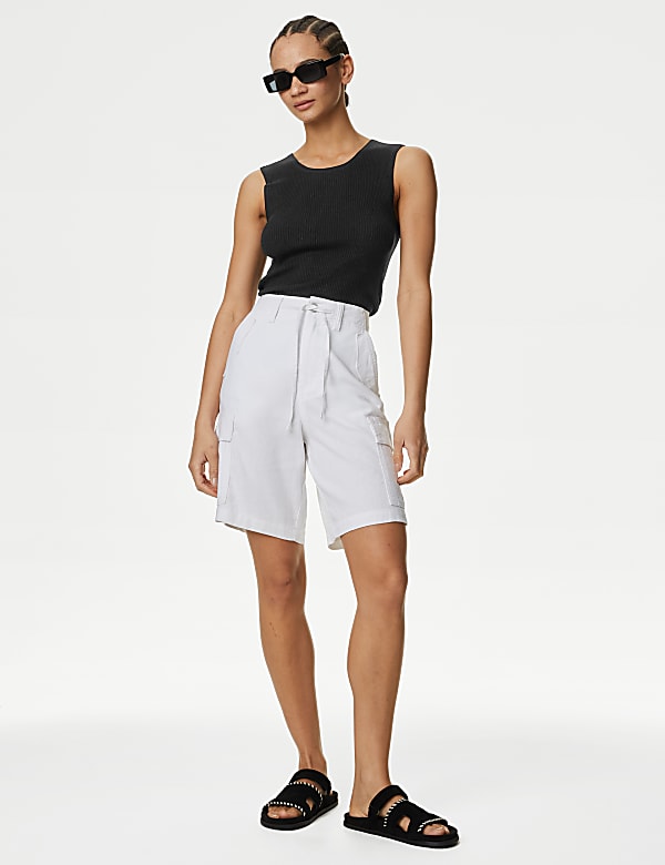 Ribbed Crew Neck Knitted Vest