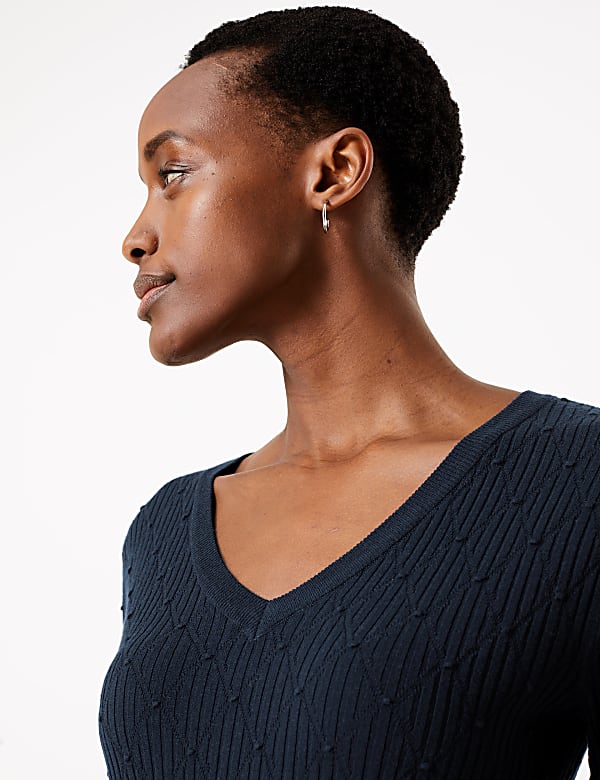 Textured Knitted V-Neck Top