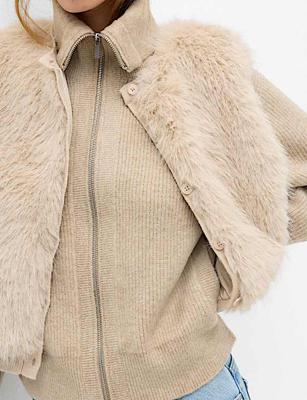 Faux Fur Cropped Knitted Waistcoat - UA