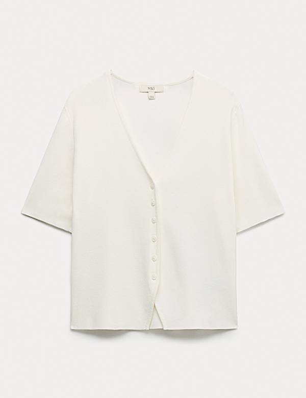 Zapinany na guziki kardigan slim fit z dekoltem w serek - PL