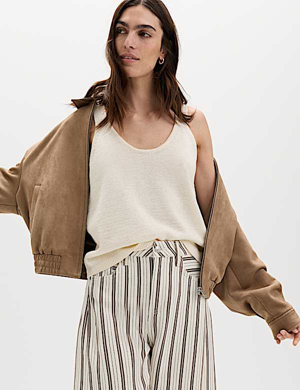 Cotton Blend Textured Scoop Neck Knitted Vest