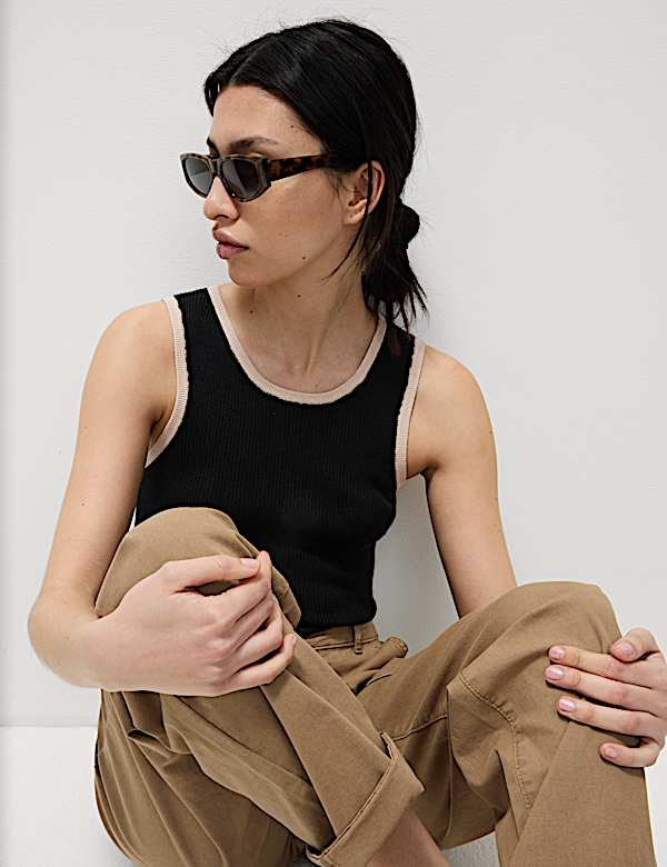 Ribbed Fitted Tipped Detail Vest - AT