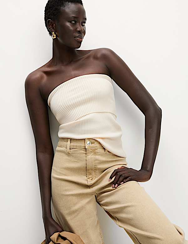 Top Bardot coupe courte et cintr&eacute;e &agrave; motif c&ocirc;tel&eacute; - BE