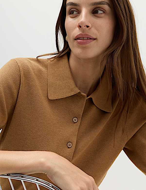 Collared Cropped Knitted Top