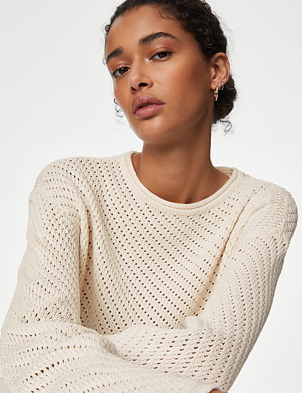 Textured Crew Neck Jumper - BG