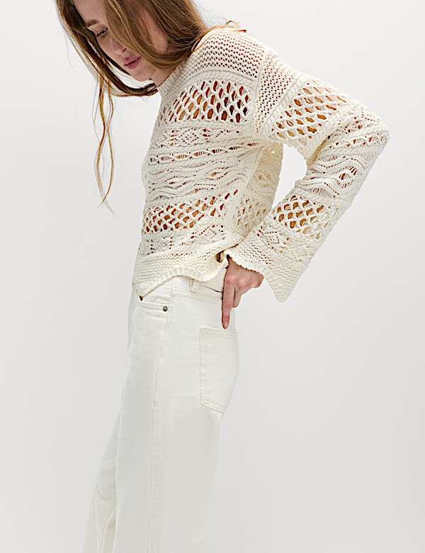 Pull court en coton textur&eacute; - CH