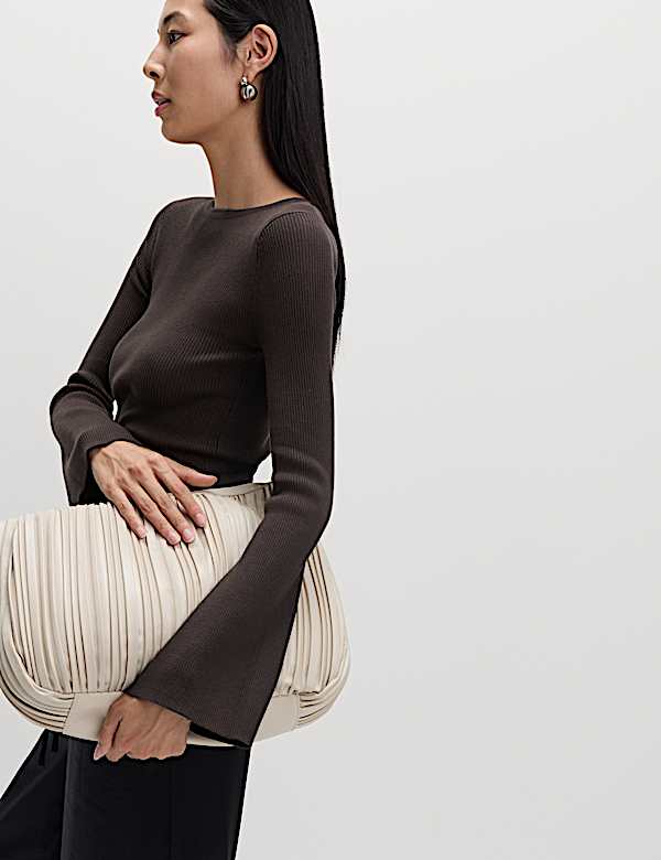 Top de punto de manga acampanada - ES