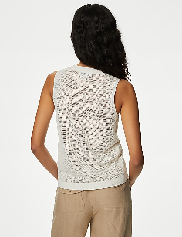 Textured Crew Neck Knitted Vest with Linen