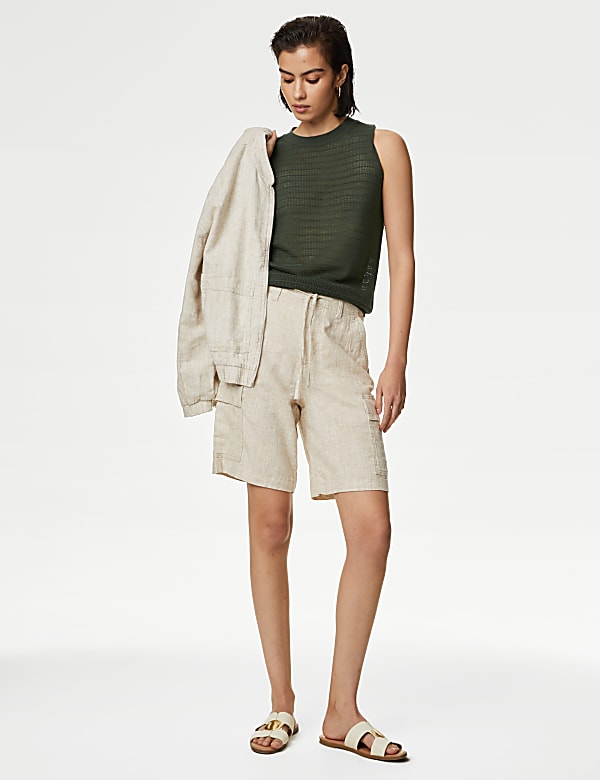 Textured Crew Neck Knitted Vest with Linen
