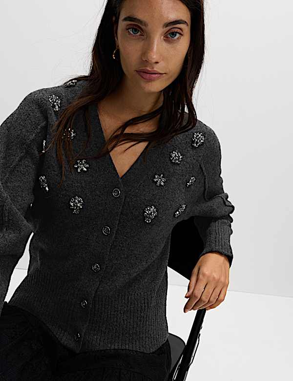 Embellished V-Neck Cardigan with Wool - DK