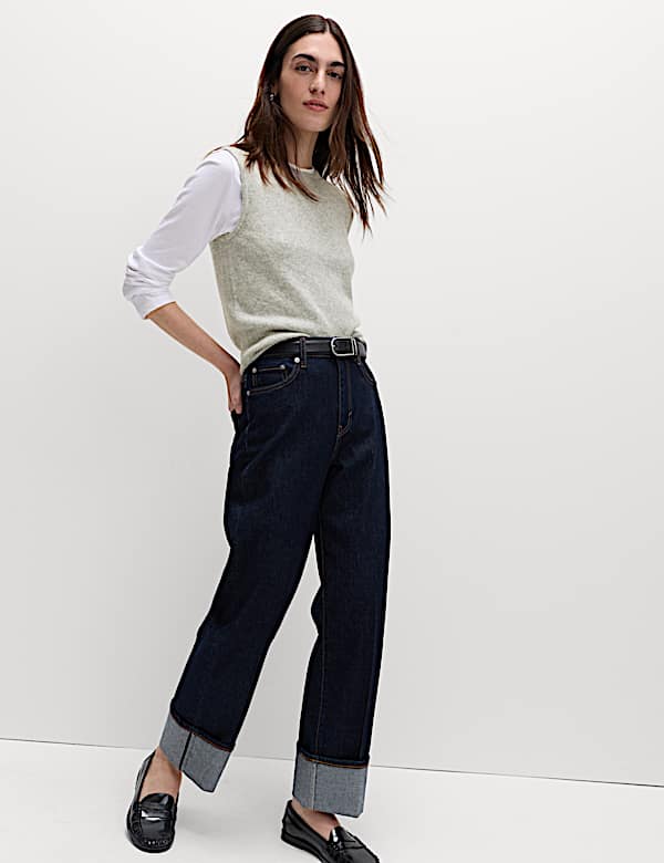 Strickweste mit Rundhalsausschnitt und Baumwollanteil - AT