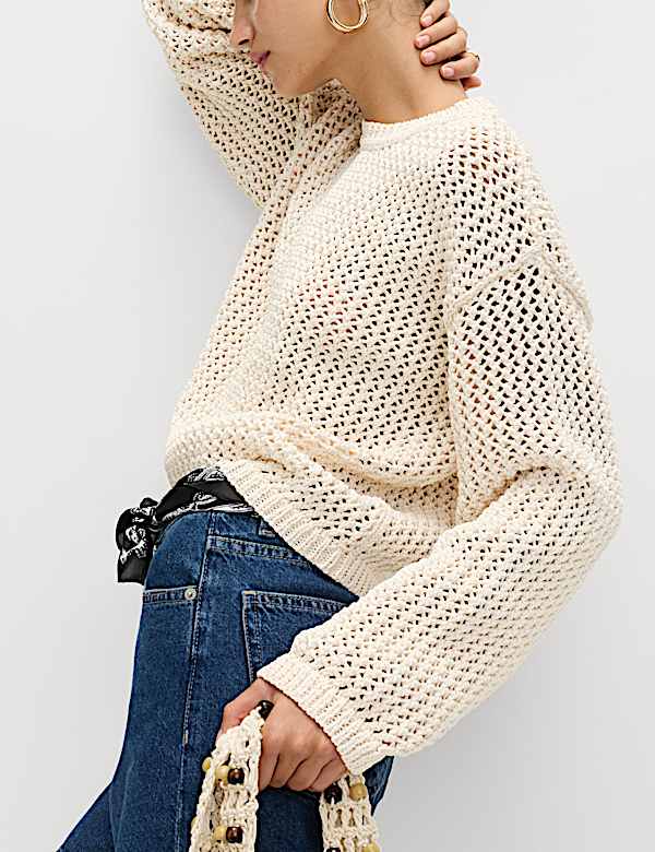 Textured Crew Neck Cropped Jumper - SE