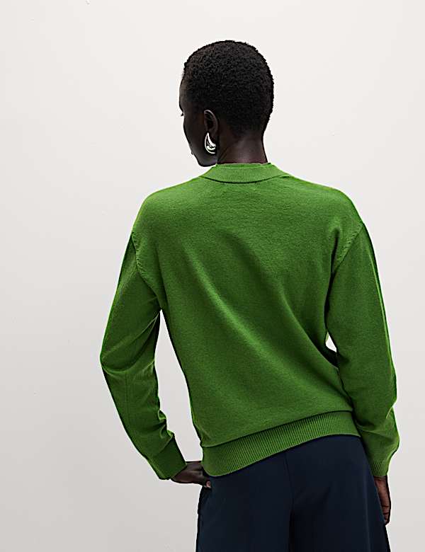 Air-Yarn V-Neck Jumper