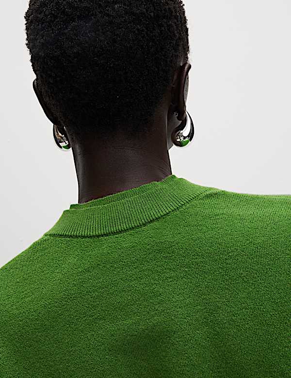 Air-Yarn V-Neck Jumper