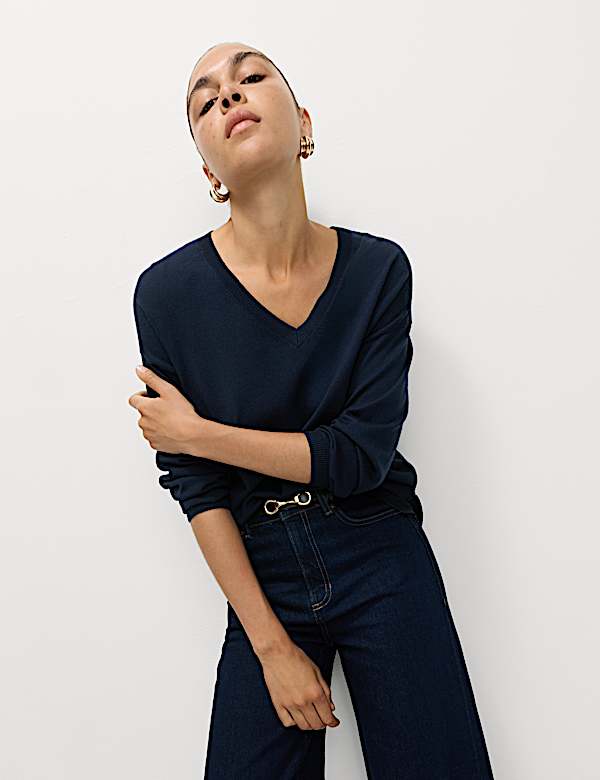 Pure Merino Wool V-Neck Jumper - HU