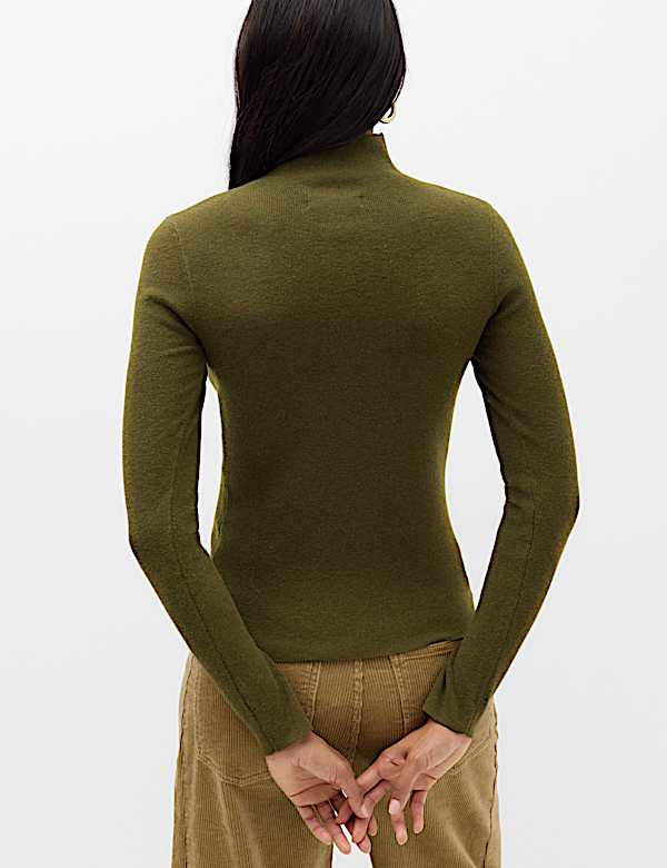 Funnel Neck Fitted Knitted Top With Wool - null