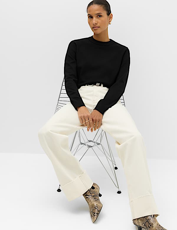 Air-Yarn Crew Neck Jumper