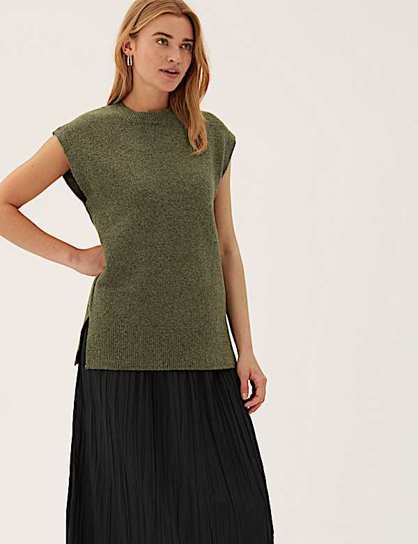 Ribbed Crew Neck Sleeveless Knitted Jumper