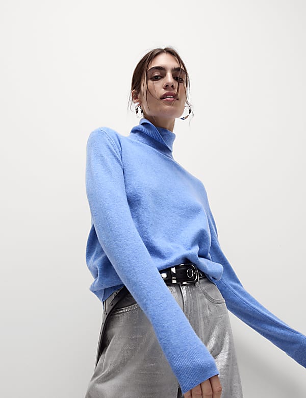 Air-Yarn Roll Neck Jumper