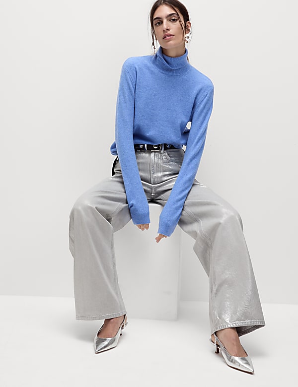 Air-Yarn Roll Neck Jumper