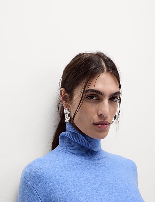 Air-Yarn Roll Neck Jumper