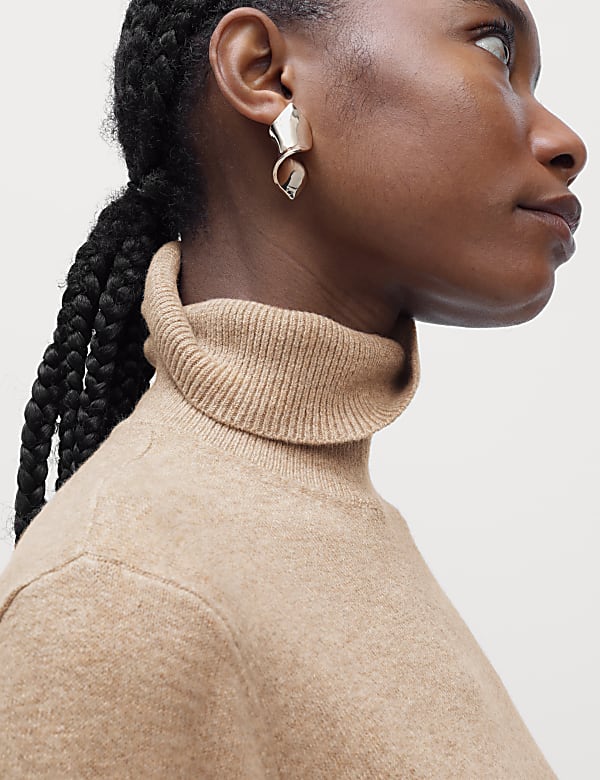 Air-Yarn Roll Neck Jumper
