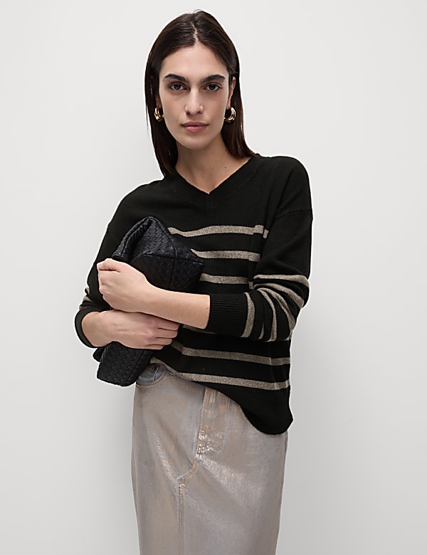 Air-Yarn Striped V-Neck Jumper