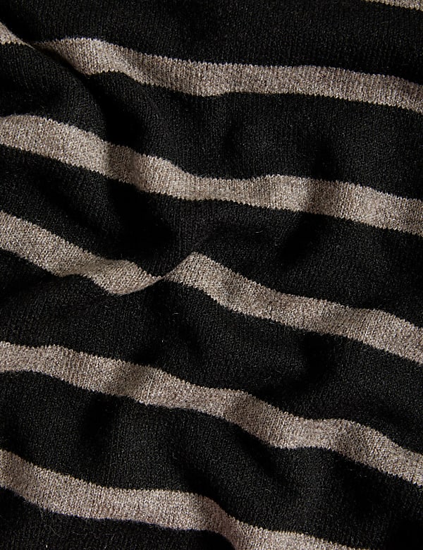 Air-Yarn Striped V-Neck Jumper
