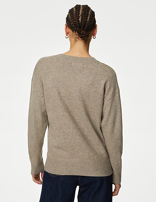 V-Neck Jumper