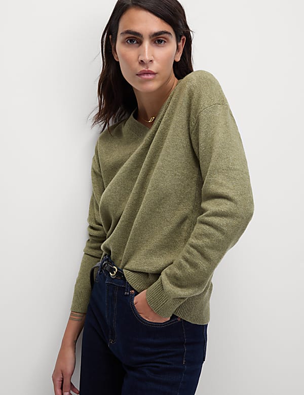 V-Neck Jumper - NL