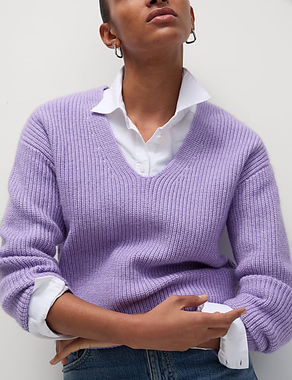 Cloud-Yarn Ribbed V-Neck Split Hem Jumper - HR