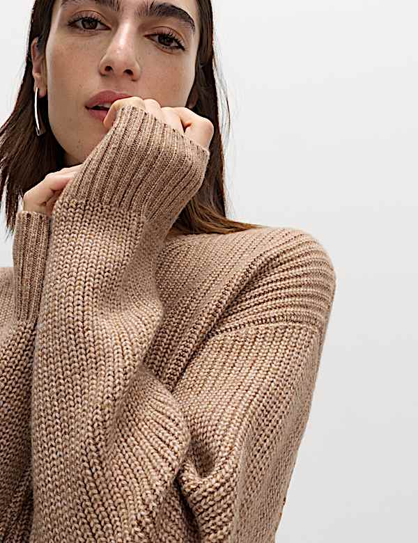 Cloud-Yarn Ribbed Crew Neck Jumper