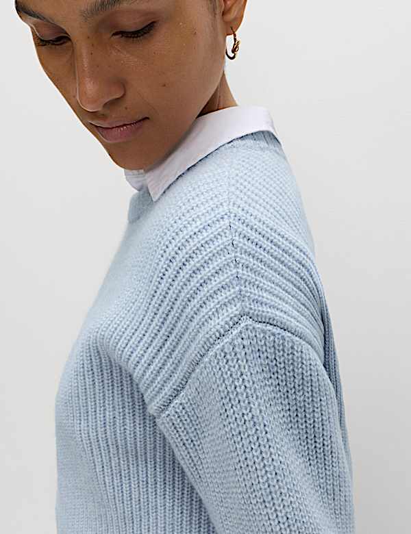 Cloud-Yarn Ribbed Crew Neck Jumper