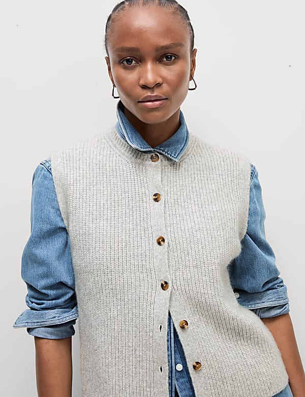 Cloud-yarn Knitted Crew Neck Waistcoat