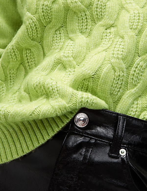 Pull en maille torsadée à col V - BE