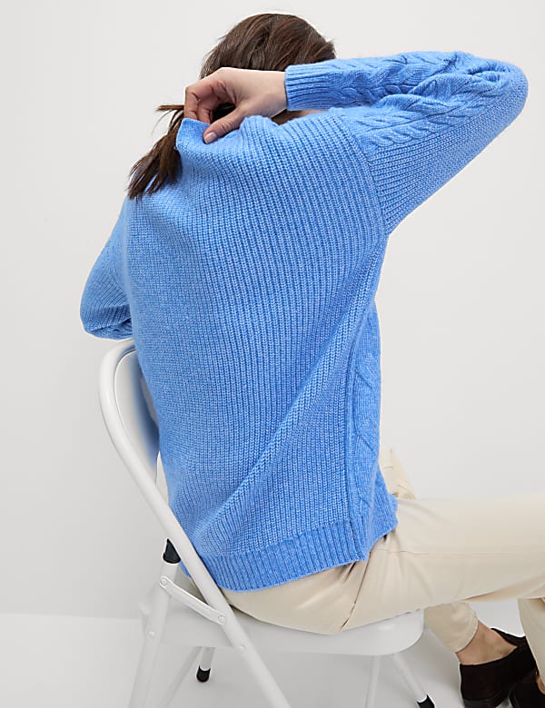 Textured V-Neck Relaxed Fit Cardigan - HR