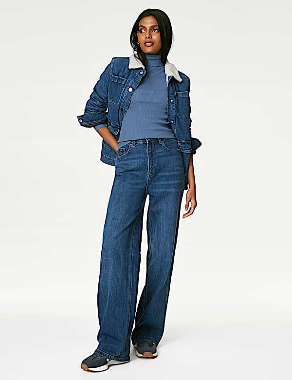 Přil&eacute;hav&yacute; žebrovan&yacute; svetr s rol&aacute;kov&yacute;m l&iacute;mcem - CZ