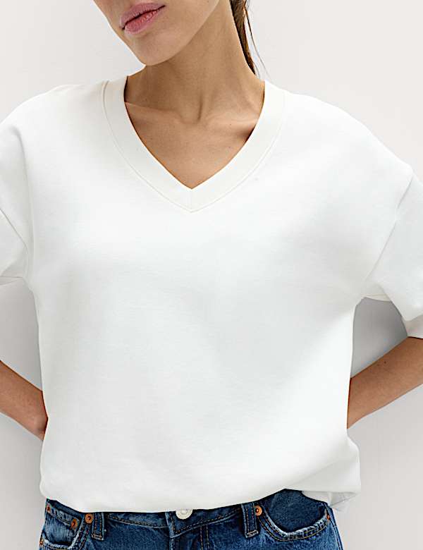 חולצה מכותנה טהורה עבה עם מחשוף וי - IL