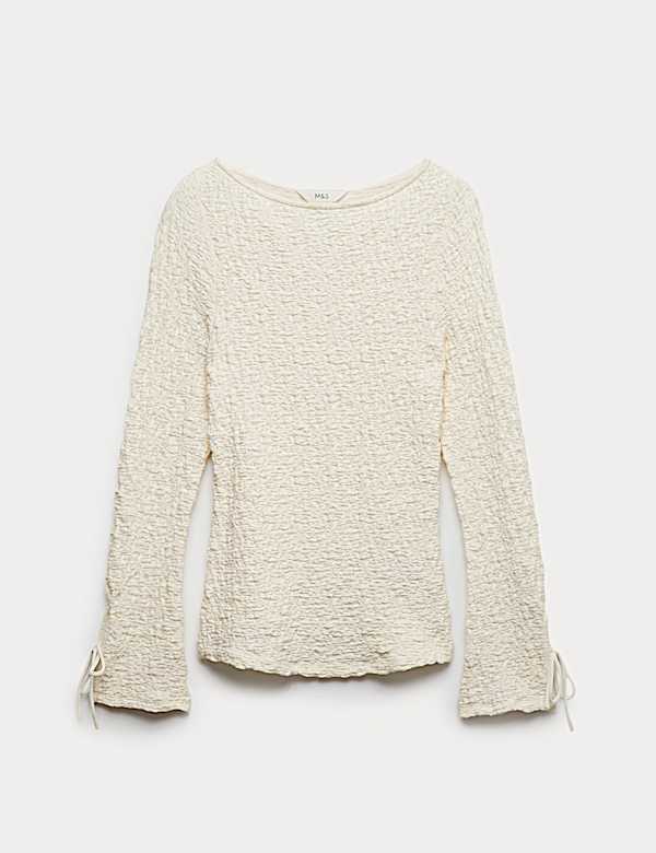 חולצה מבד עשיר בכותנה בטקסטורה עם קשירה בחפתים - IL