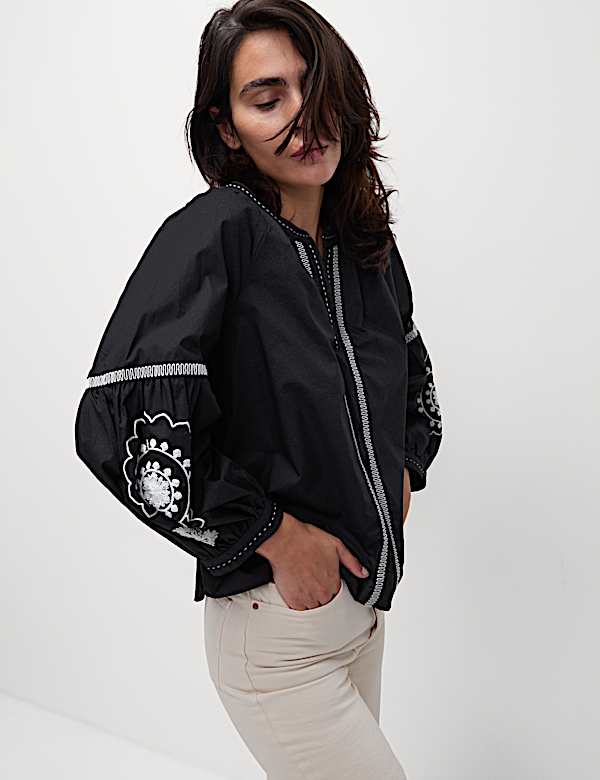 Blouse met V-hals en borduursel van zuiver katoen - BE