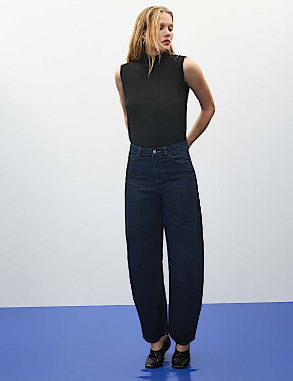 Plisse Longline Vest Top - UA