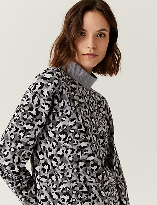 Printed High Neck Sweatshirt - US