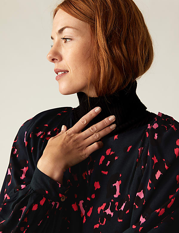 Printed Crew Neck Blouson Sleeve Blouse