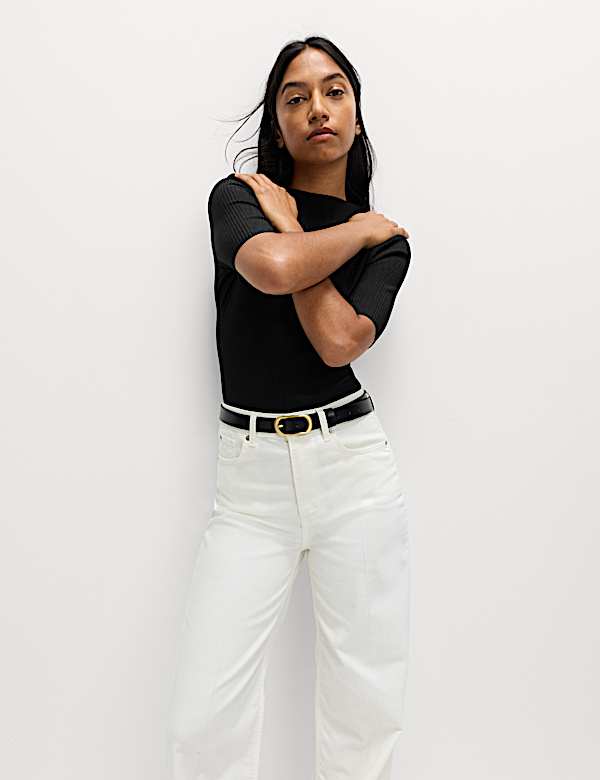 Ribbed Round Neck 3/4 Sleeve Top