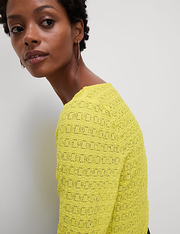 Textured Scoop Neck Top