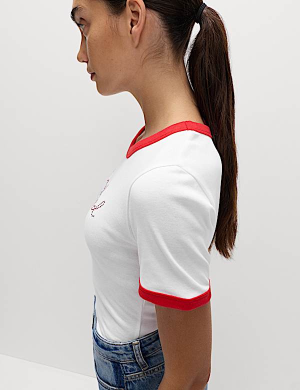 חולצת רינגר מכותנה טהורה בגזרה צרה ובעיצוב דגל אנגליה - IL