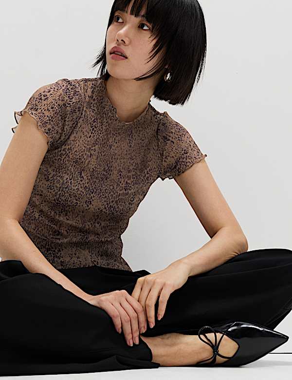 Mesh Printed Short Sleeve T-Shirt - AU