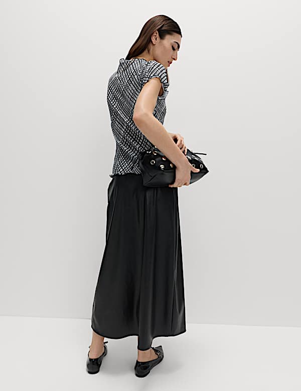 חולצת טי רשת עם שרוול קצר והדפס - IL