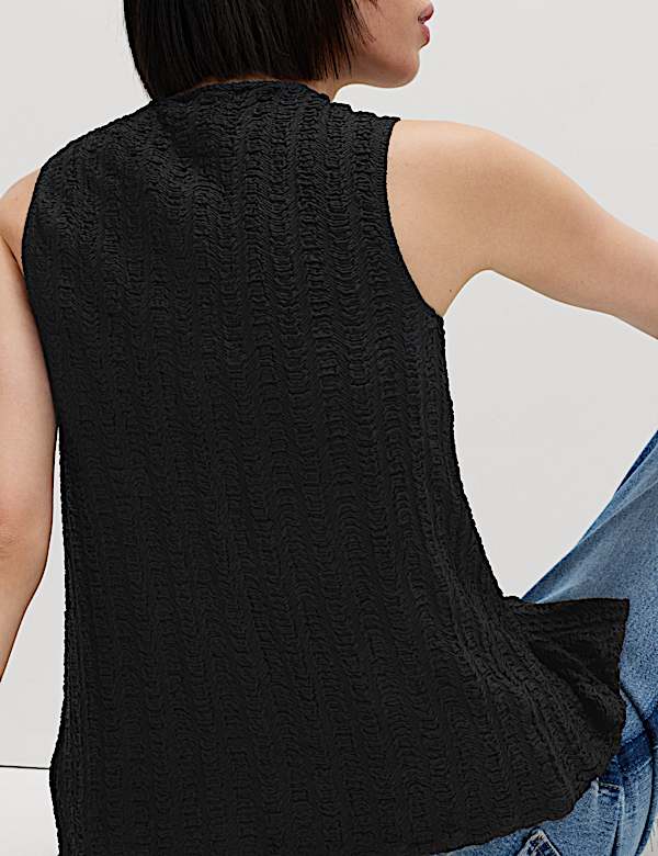 Crew Neck Textured Waistcoat - NL