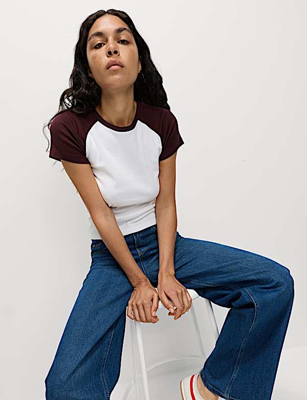 חולצת טי מכותנה טהורה עם שרוול רגלן - IL